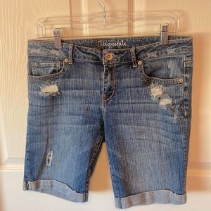 Aeropostale Distressed Bermuda Jean Short, Pre-Owned, Women’s Size 10